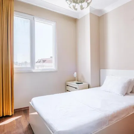 Lovely Flat W Balcony 10 Min To Moda Coast Daire