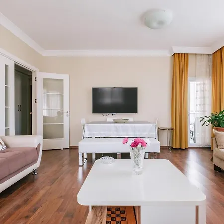 Lovely Flat W Balcony 10 Min To Moda Coast *