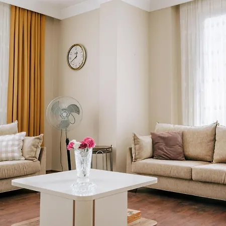 Daire Lovely Flat W Balcony 10 Min To Moda Coast
